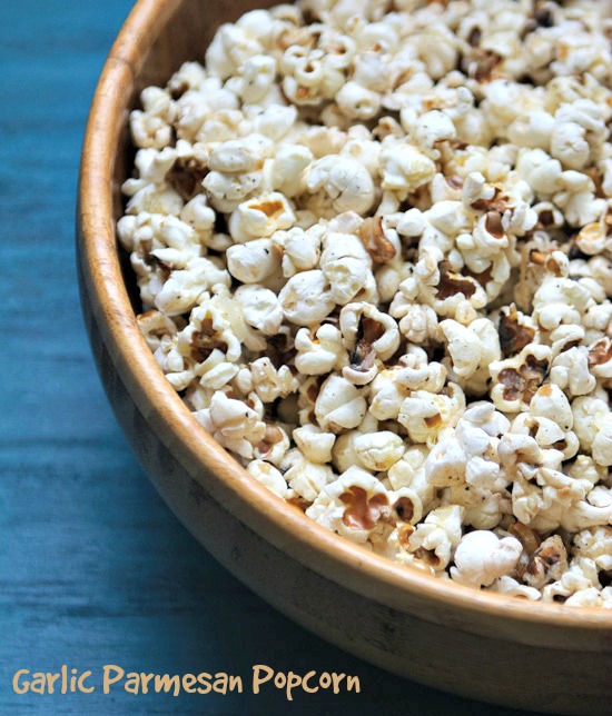 garlic parmesan popcorn | healthy green kitchen
