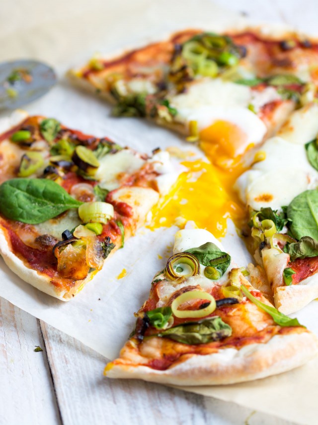 This delicious recipe for a homemade Fiorentina pizza is made extra special with the addition of leeks!