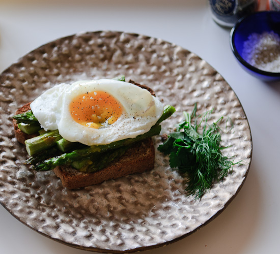 Poached Egg and Asparagus on Toast from Healthy Green Kitchen