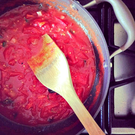 quick tomato sauce | healthy green kitchen