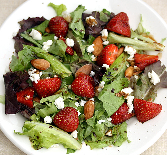 strawberry salad with almonds and goat cheese | healthy green kitchen